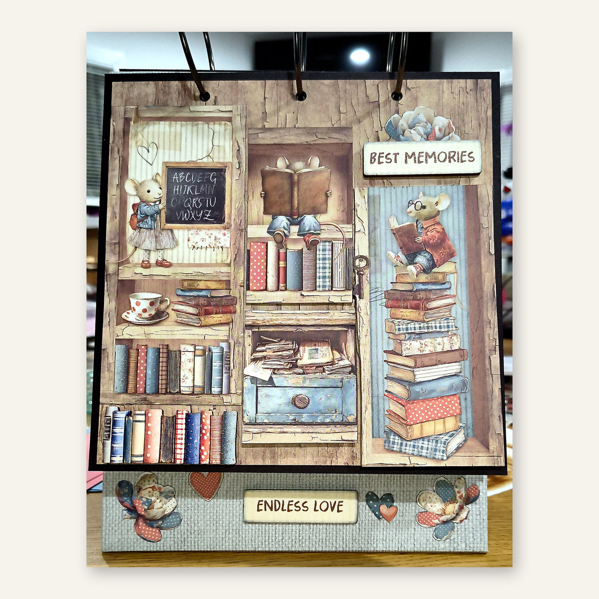 Family Flip Stand  ~Designed by Lori Fahrenholtz