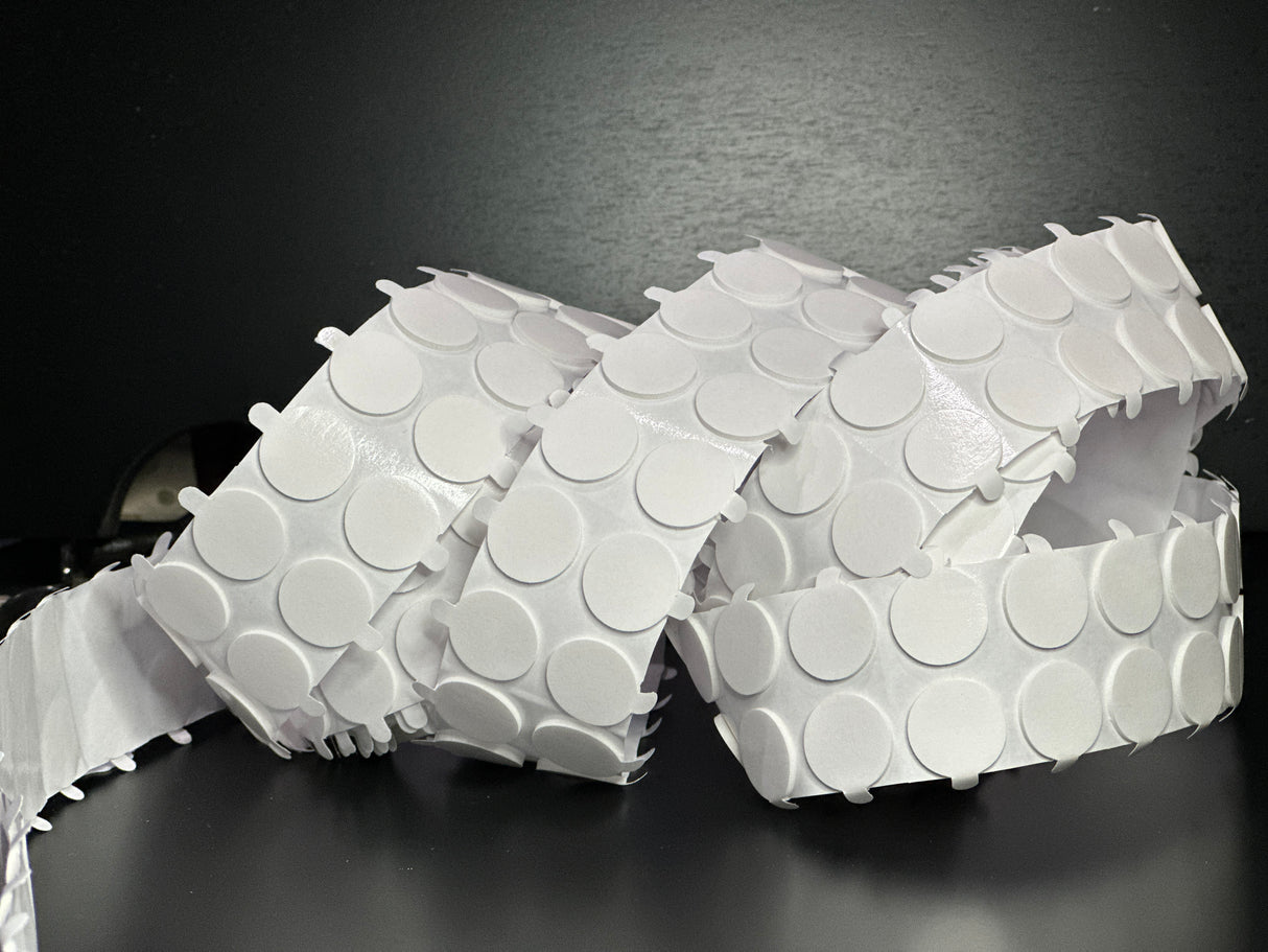White Foam Dots With Tab 3/4" x 1/16" - 500pk